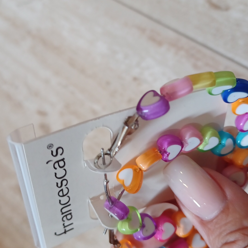 NWT Francesca's Heart Hoop Earrings - Picture 2 of 5